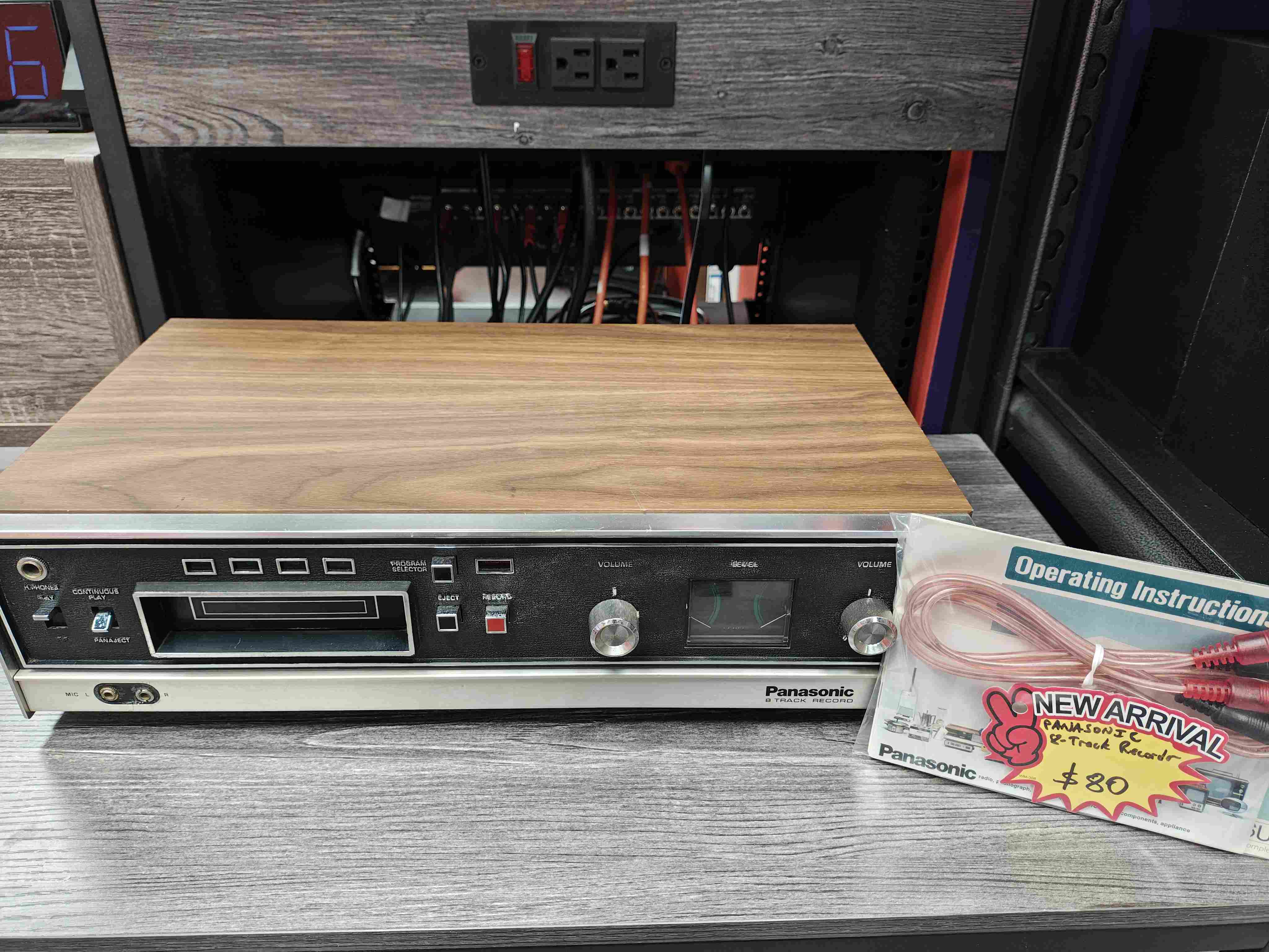 Comp-Sized 8-Track Deck